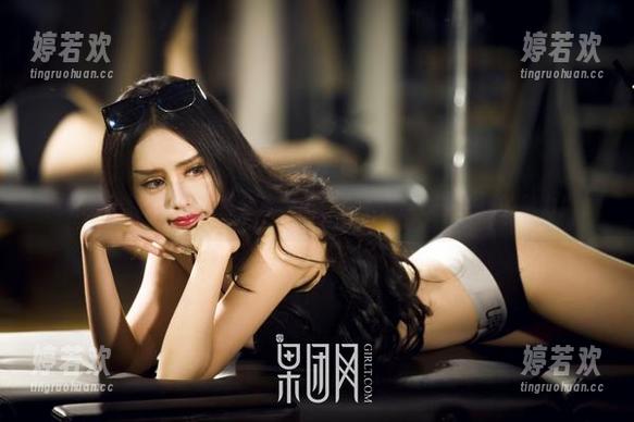 果团网：纹身女写真全集，感受艺术在皮肤上跳舞的魅力！