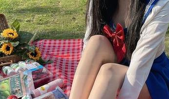 微密圈 – July芝岚女仆、阳光美图和壁纸——如何擦出奇妙火花