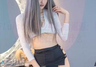 白色与Luisa_零纱的随意邂逅：每张图片都像是在暗示什么