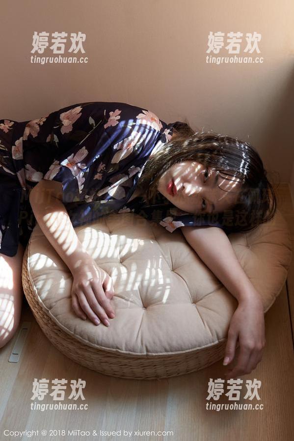 MiiTao蜜桃社-佩琦Pinky MiiTao蜜桃社 - 一不小心就迷失在佩琦Pinky女神的美图合集里,你也是这样的吗?