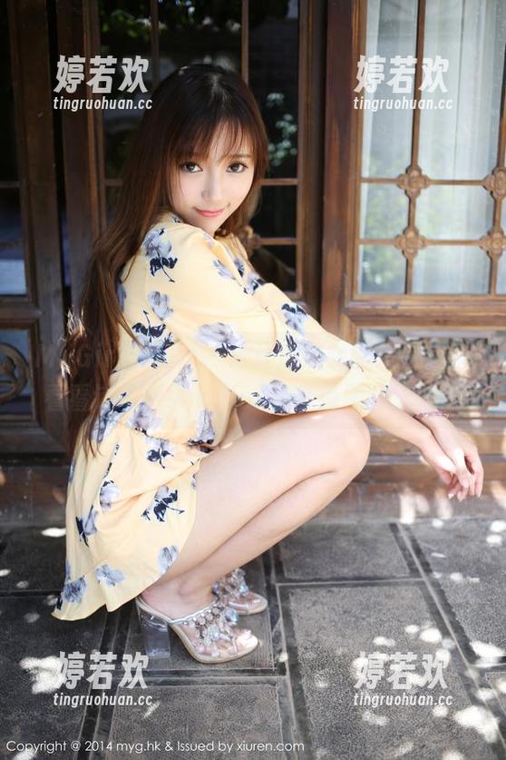 MyGirl美媛馆 - 谁还敢说制服没魅力？看看这个伊小七MoMo高清图集就知道