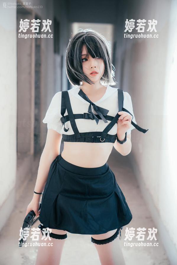 Natsuko夏夏子泳衣写真，图片中的我就像看见了海边的烧烤，忍不住想打嗝！