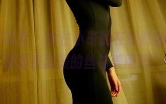 PANS写真 – 抓住小奇的在线时刻，来欣赏那条精美的丝袜美图吧！