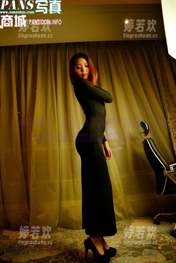 PANS写真 - 抓住小奇的在线时刻，来欣赏那条精美的丝袜美图吧！