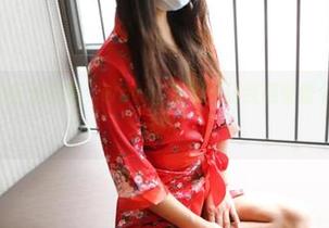 ROSI的红色蕾丝图包，wow，温柔得让我感觉整个世界都在恋爱！