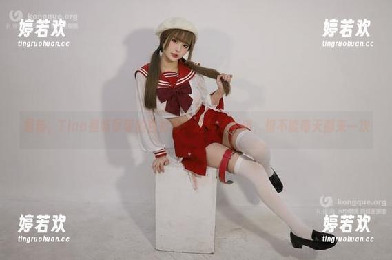 最新，Tina很妖孽呀的白衬衫：这种清新感，恨不能每天都来一次