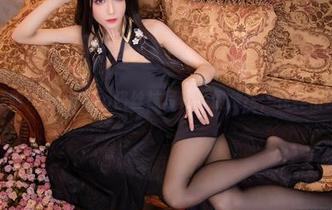 别眨眼！Tomoyo酱丝袜写真免费放送，花样很多哦