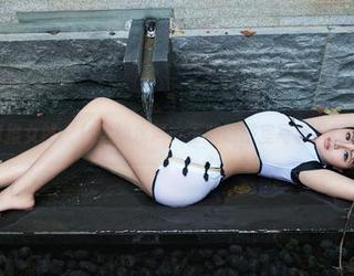 TuiGirl推女郎 – 轻柔的水声，王明明浴室写真下载体验氛围