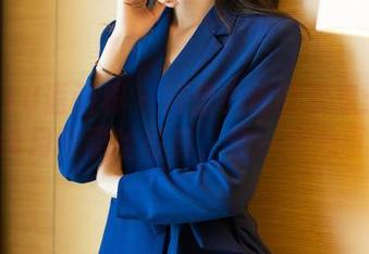 XIAOYU语画界 – 网盘小偷的梦想：Cherry绯月樱黑丝写真，偷一片心事回家