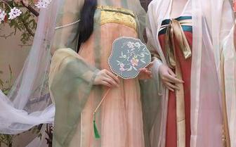 Xiuren秀人网 – Niki可雅黑白写真分享：黑白世界，我在这里演绎大悲大喜！