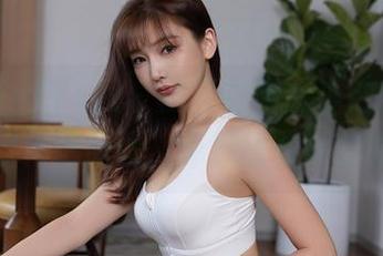 Xiuren秀人网 – 随便唠叨，小肉肉咪的居家精选原图，真是耐看又舒服。