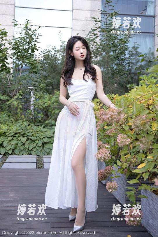 Xiuren秀人网-杨可可coco Xiuren秀人网 - 想要细腻体验?快来获取杨可可coco的油亮资源,皮肤大概都很想打个卡!