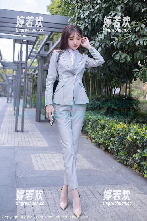 Xiuren秀人网-杨晨晨Yome Xiuren秀人网 - 杨晨晨Yome的美腿女神合集:透过图片触碰那些诱人的瞬间