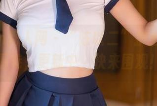 Xiuren秀人网 – “陈以二”护士的写真画卷，更新中，快来围观！