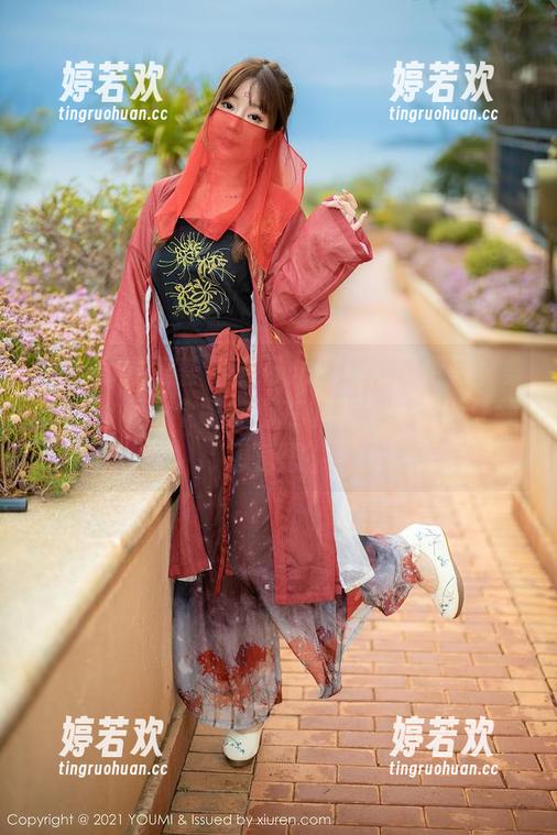 YouMi尤蜜荟 - 朱可儿Flora黑色写真集：她的每一个眼神都在诉说，高清得让我想深思。