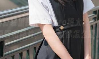 在黑丝套装里探寻kitaro绮太郎的秘密：原图和照片，悄悄教你怎么撩。