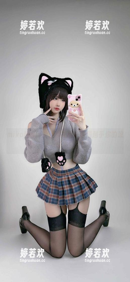 miko酱ww miko酱ww的福利礼服,原图超乎你的想象,快来感受!