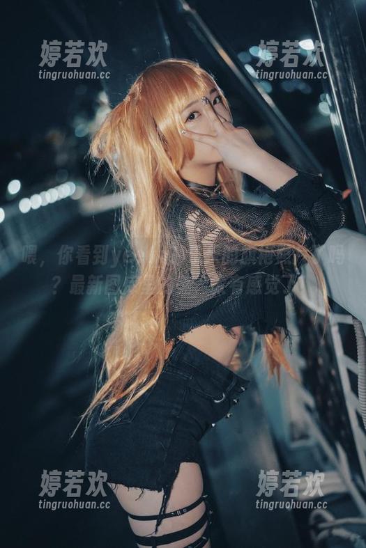 喂，你看到yeeun孙乐乐的旗袍照片了吗？最新图库里的美，太有感觉了！