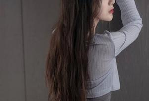 全套兔女郎福利来啦！一米八的大梨子告诉你，下载是件开心的事！