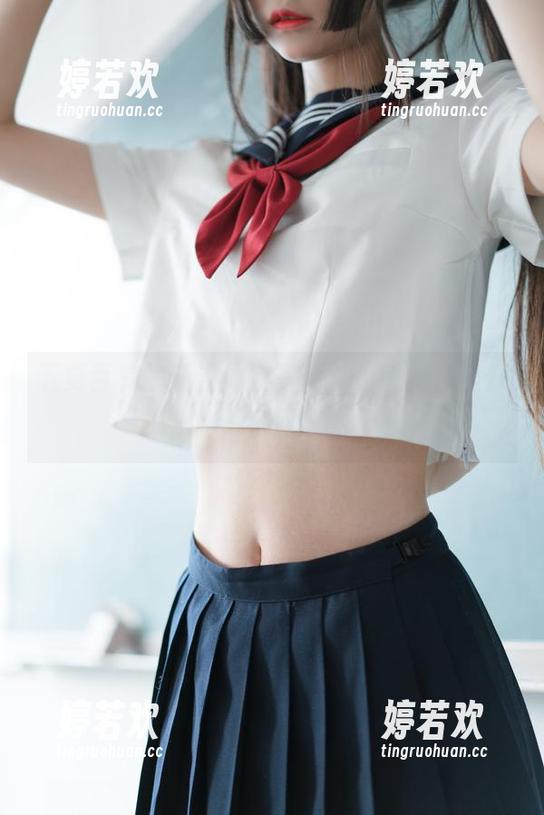 五更百鬼的新连体衣写真，更新为你揭开“鬼”秘，别问我为什么。