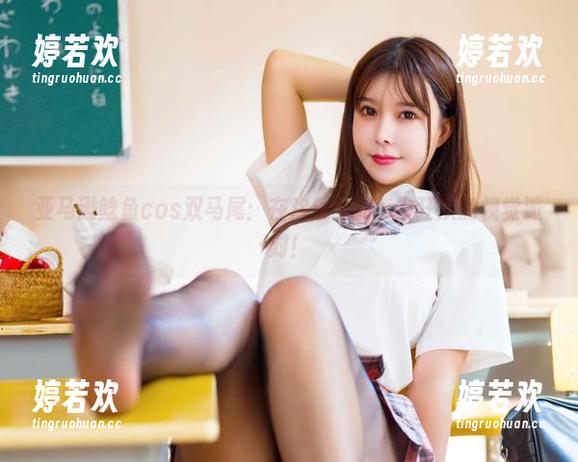 亚马逊鲶鱼cos双马尾：在欢乐与创意中狂欢的视觉派对！