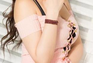 克拉女神 – 佟玉儿的少女幻想图包，看看你能下载多少心动时刻？