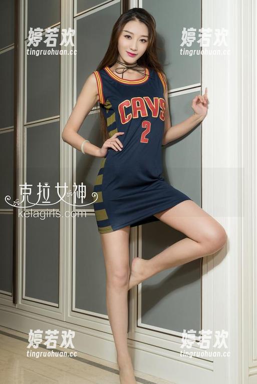 克拉女神 - 大胆一探依娜丝的职业装：网盘资源，随时下载、随心享受