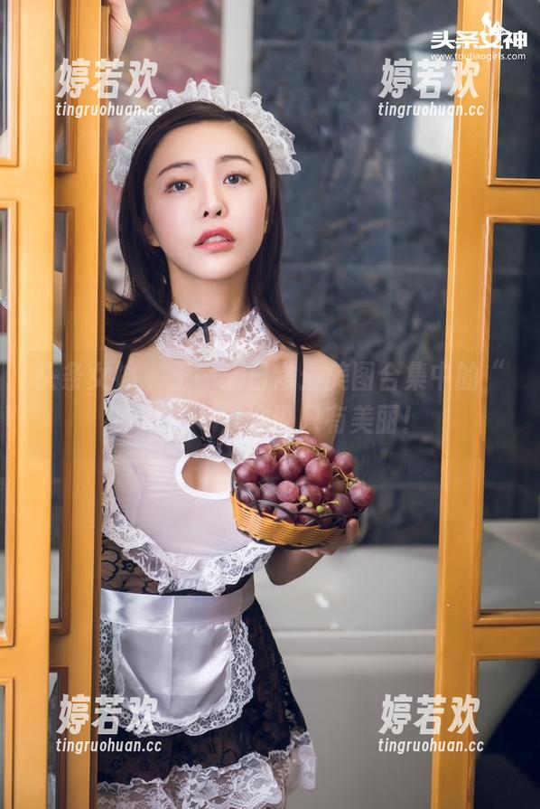 头条女神 - 王一涵日常：美图合集中的“哈哈镜”，谁说只有美丽！