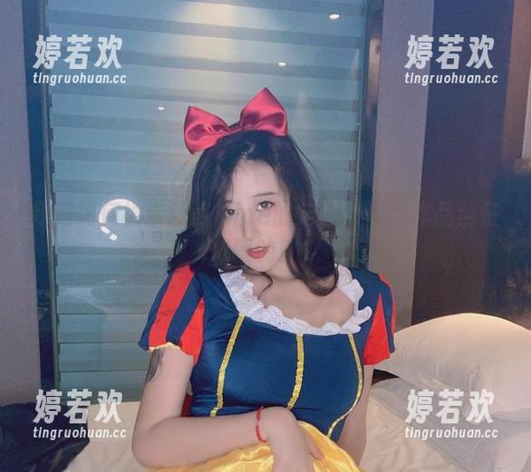 我是如何被奈汐酱Nice的定制比基尼作品给征服的？