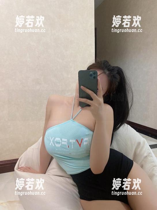 微密圈 - 奶宝妹纸在线，揭秘她的秘书秘密，原图万能助攻！