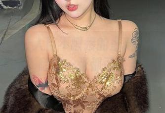 微密圈 – 让人目不暇接的最新小优优子纯白套图，随便一张都可以当壁纸！
