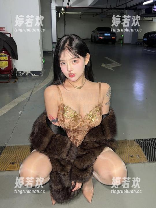 微密圈 - 让人目不暇接的最新小优优子纯白套图，随便一张都可以当壁纸！