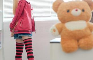 私拍日常：幼水铃衣与死库水下的微妙氛围