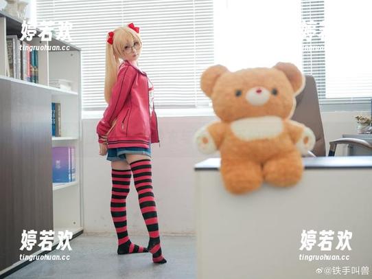 私拍日常：幼水铃衣与死库水下的微妙氛围