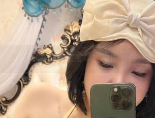 微密圈 – 张鑫baby的蓝色妖姬全套：点击下载，开启幻想之旅！