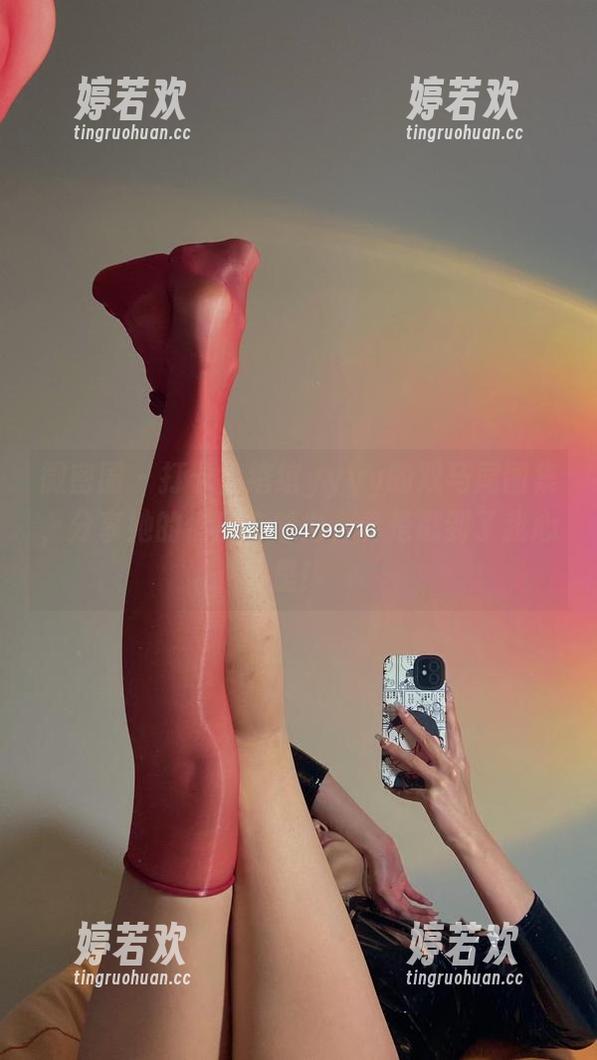 微密圈 - 打卡徐绾绾yyyy的双马尾图集，分享她的俏皮与魅力，真是戳到了我心里！