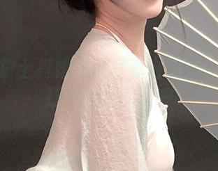 俏皮小护士抖娘利世写真合集：一针一针打开心灵的窗户