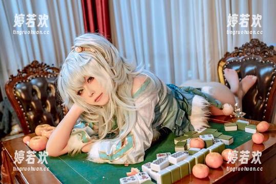 “拖拉大王”的作品里，找到了一种悠闲而淡然的女孩气质