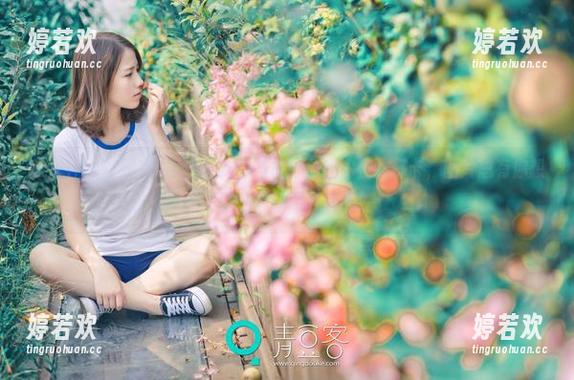推女神 - 岑苑之barbiebaby的办公室：在线打卡，图片总有你想不到的“职场风景”！