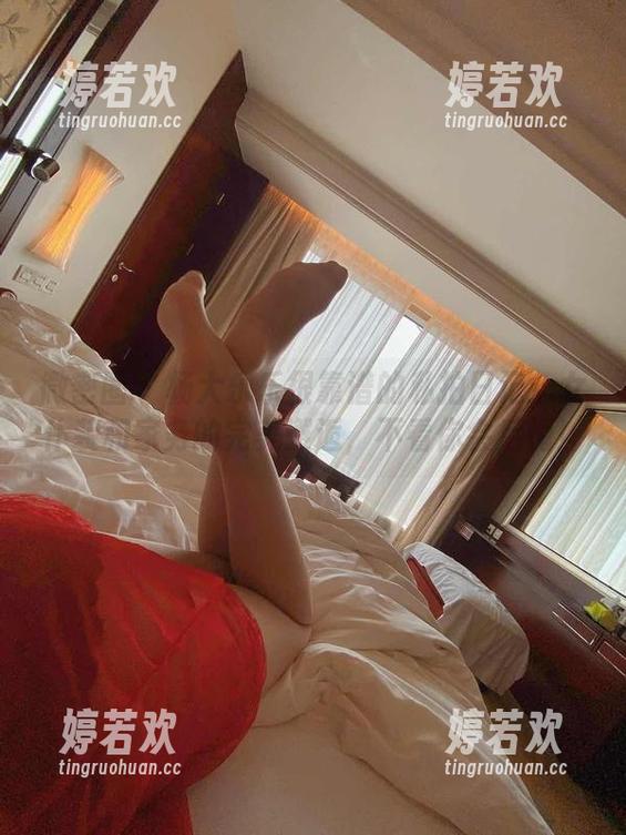 微密圈 - 杨大乐乐很靠谱的私拍日记：女仆装和家务的完美邂逅，不看你会后悔！