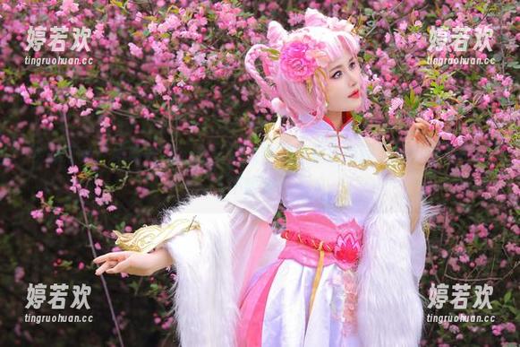 学妹系列：桃暖酱的cos，图集中那些精彩瞬间，为何让我不得不暂停？