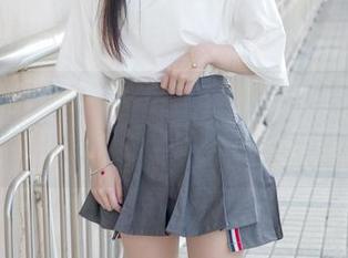 梦丝女神 – 放飞自我，水手服合集里的花月舞和无圣光的秘密！