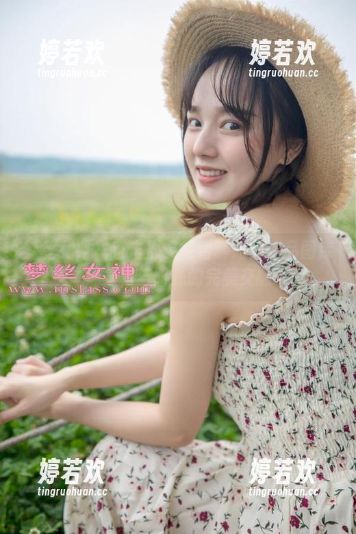 梦丝女神 - 直击心灵的雪馨短裤作品图库，身材与阳光的完美交融