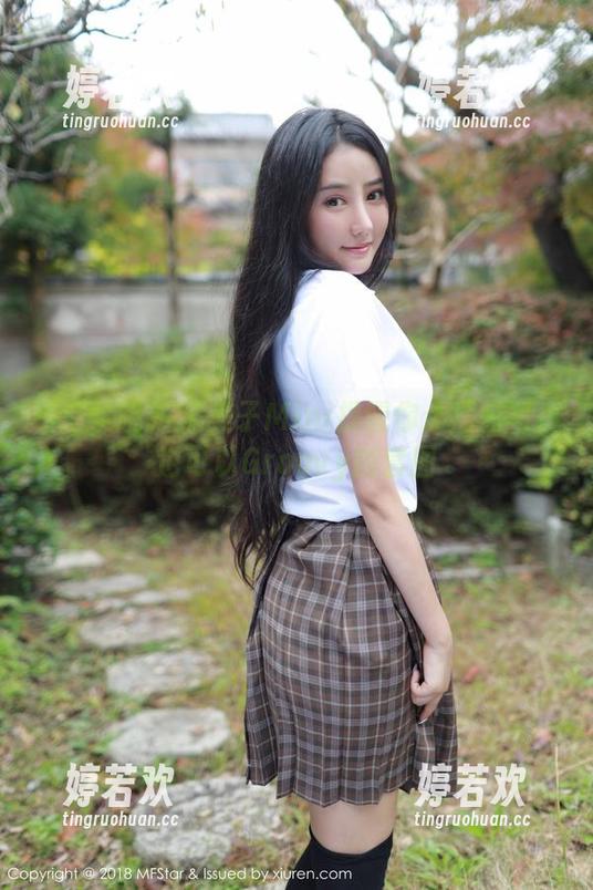 模范学院 - 糯美子Mini提醒你：居家写真也可以Groovy的套图
