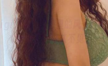樱晚gigi：看！原图里的风，轻轻说，你回来了，好久不见。