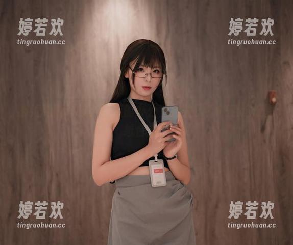 被海克斯科技小蛋糕的办公室迷住了？快看这份壁纸合集！