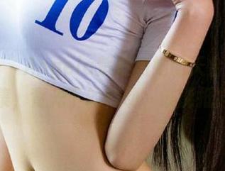 爱尤物 – Angela楚楚和她的天台美图合集，背光下的悸动，谁能抵挡