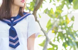爱蜜社 – 妤薇Vivian的写真，温柔的不羁，视线无法逃脱
