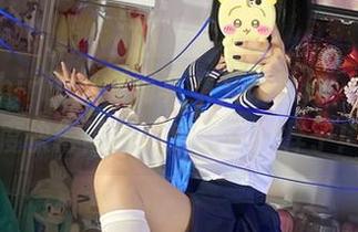 白栎Shirly泳装写真集又来新作，更新速度快得像我浑身冒汗的样子！