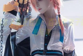 职业装才不是正经事：百合欧皇子的无圣光写真